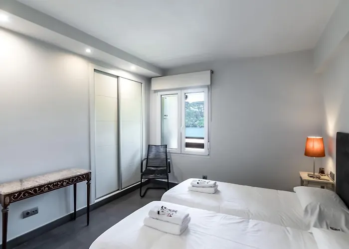 Sukarrieta By People Busturia